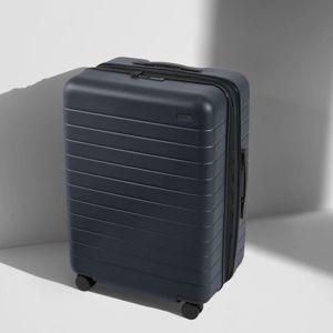 Expandable Medium Suitcases: Navy Blue | Away