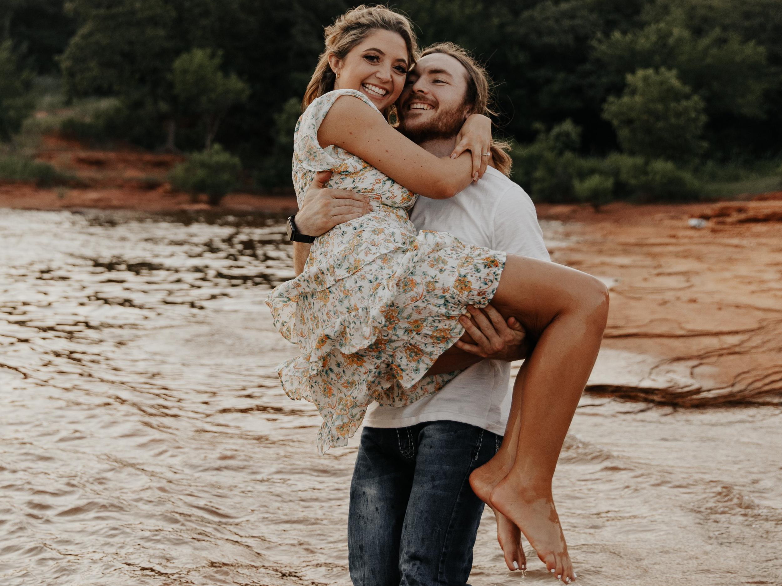 The Wedding Website of Ryllie Narr and Trever Symes