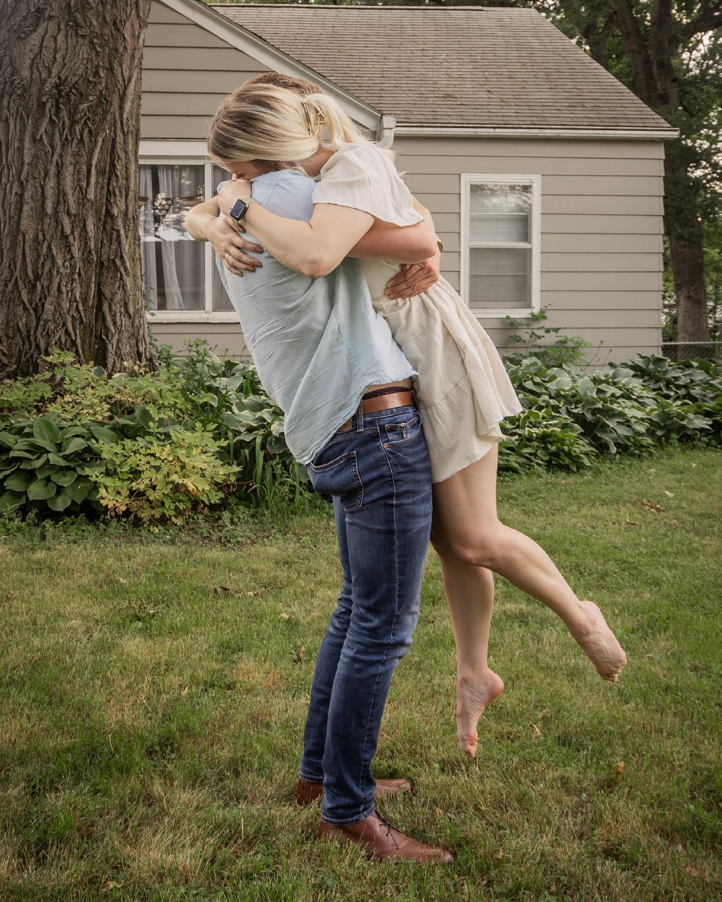 Big squeeze for the main squeeze! (New House, 2021)