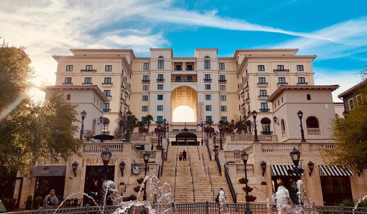 The Wedding Website of Bianca Magallanes and Malik Gibson