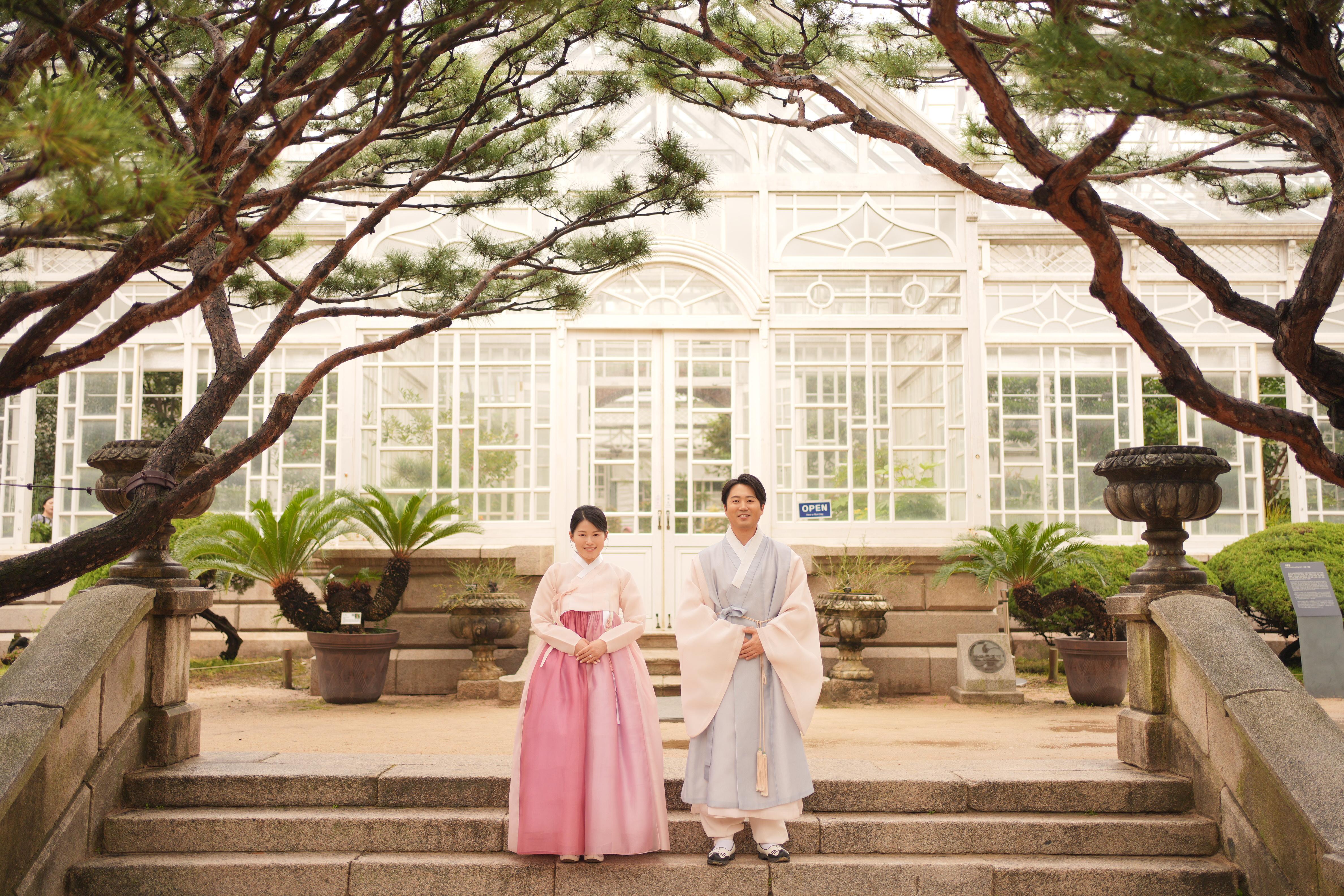 The Wedding Website of Rea Lee and Alex Park