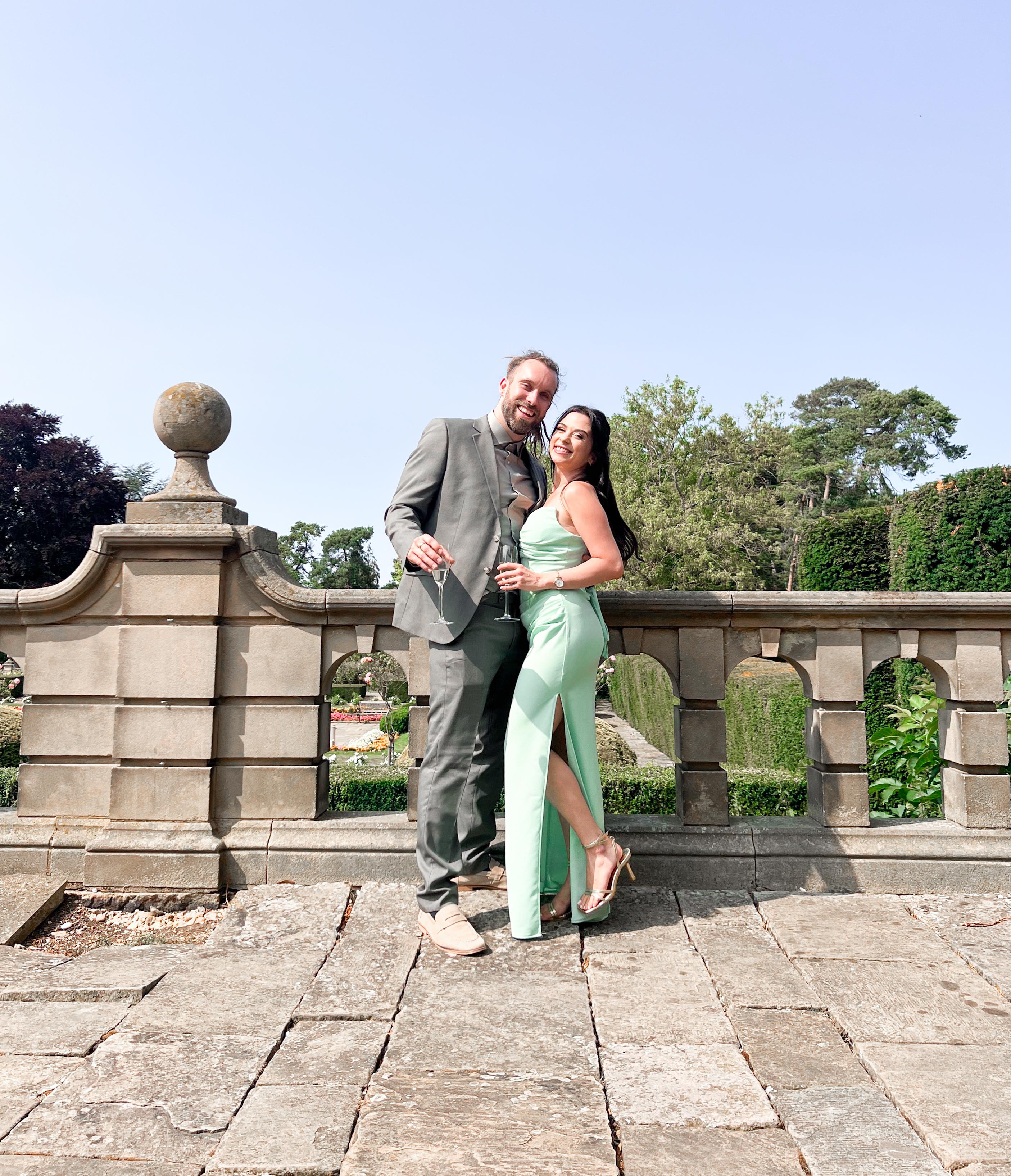 The Wedding Website of Iuliana Vinte and Jak Smith