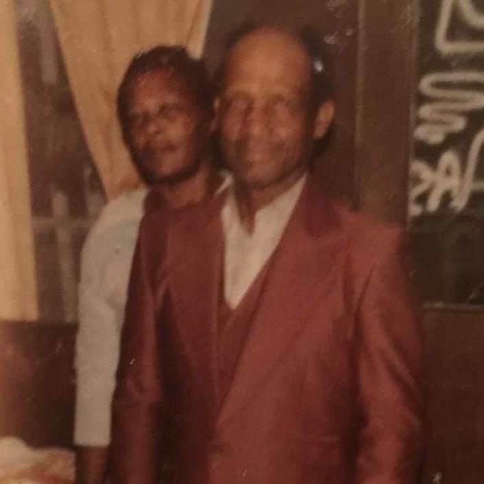 Mu & Daddy
Mother & Father of the Groom