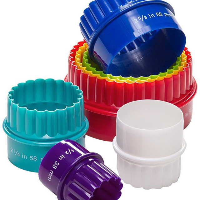 Progressive International Biscuit Set of 7 Cookie Cutters, 1 Pack, Multicolor