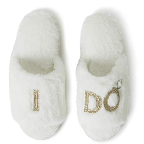 Slippers for the big day ! Sz. 7 shoe