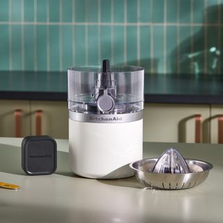 Go™ Cordless Citrus Juicer