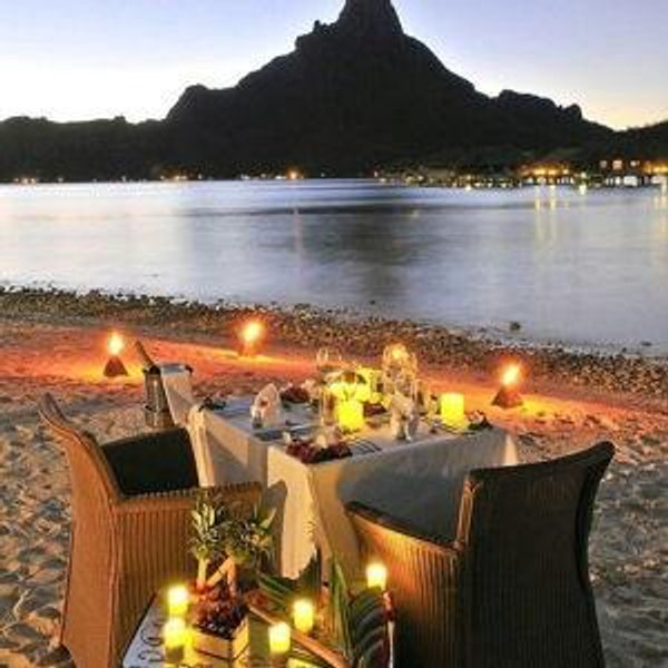 Honeymoon Private Beach Dinner