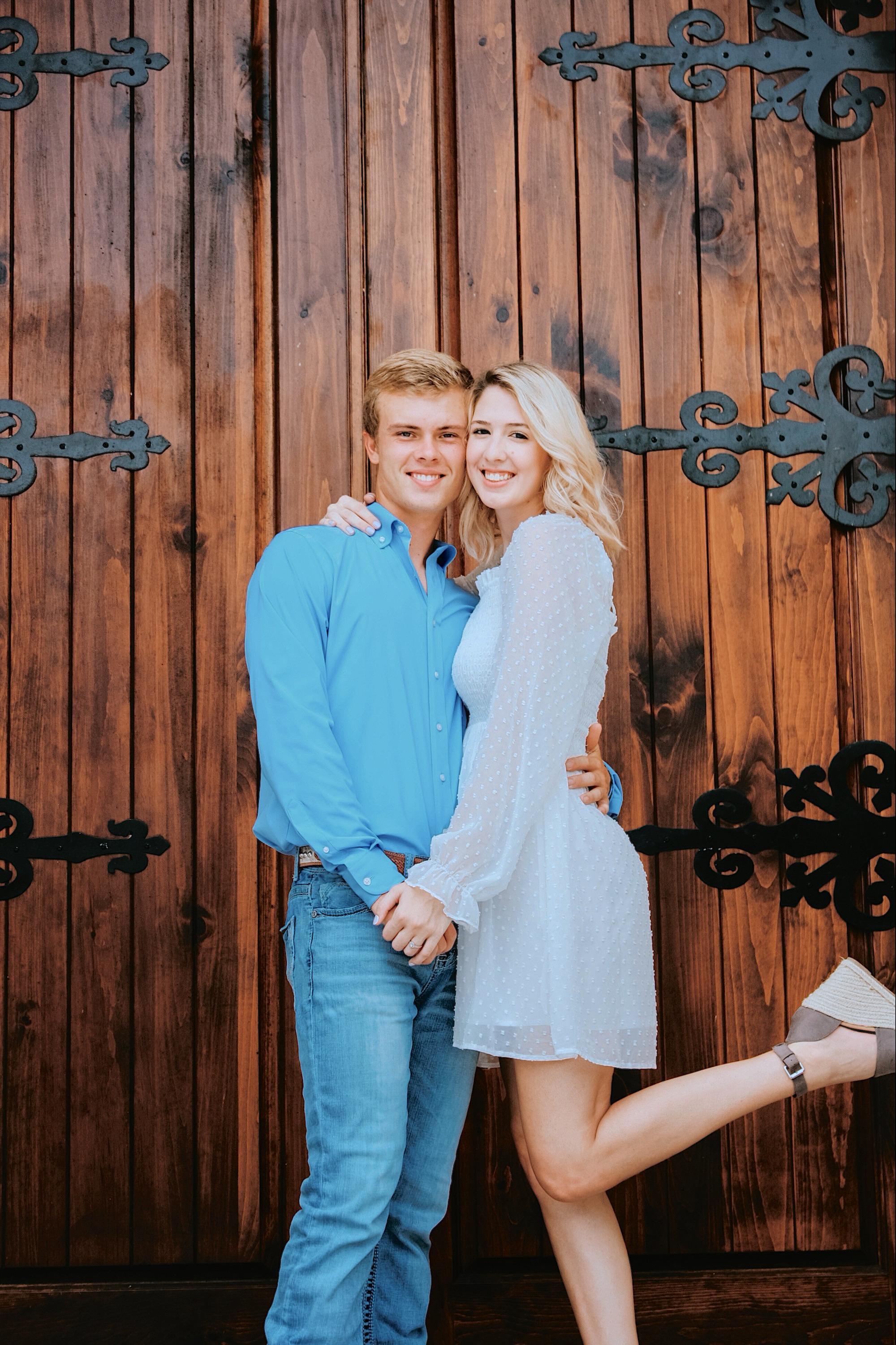 The Wedding Website of Taylor Webb and Dillon Blue