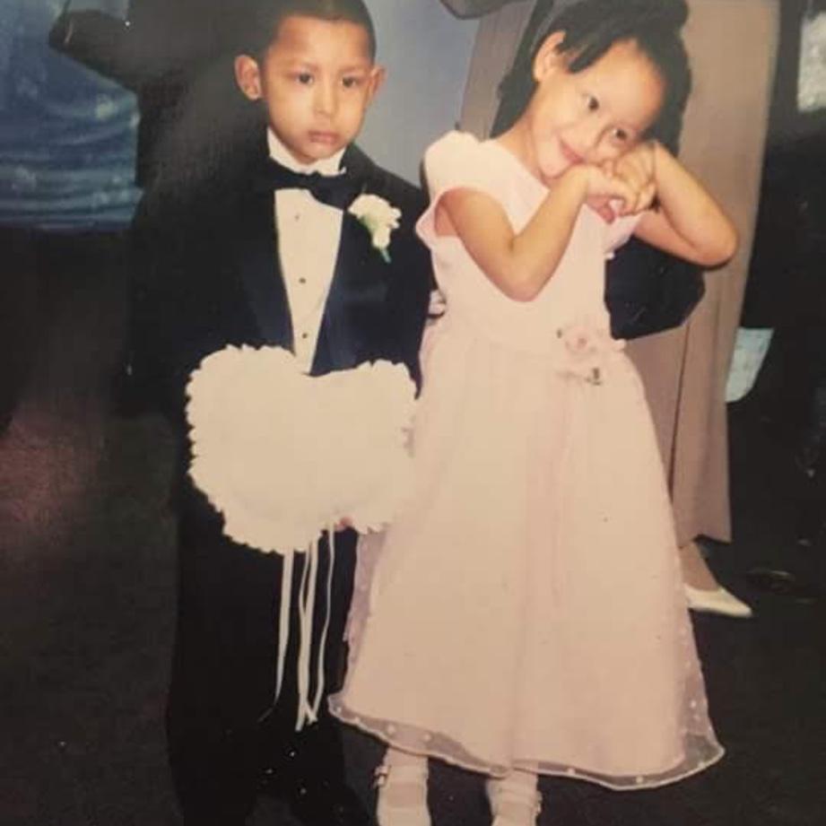 Of course, the main character here is Gen, while her brother was angry, haha.