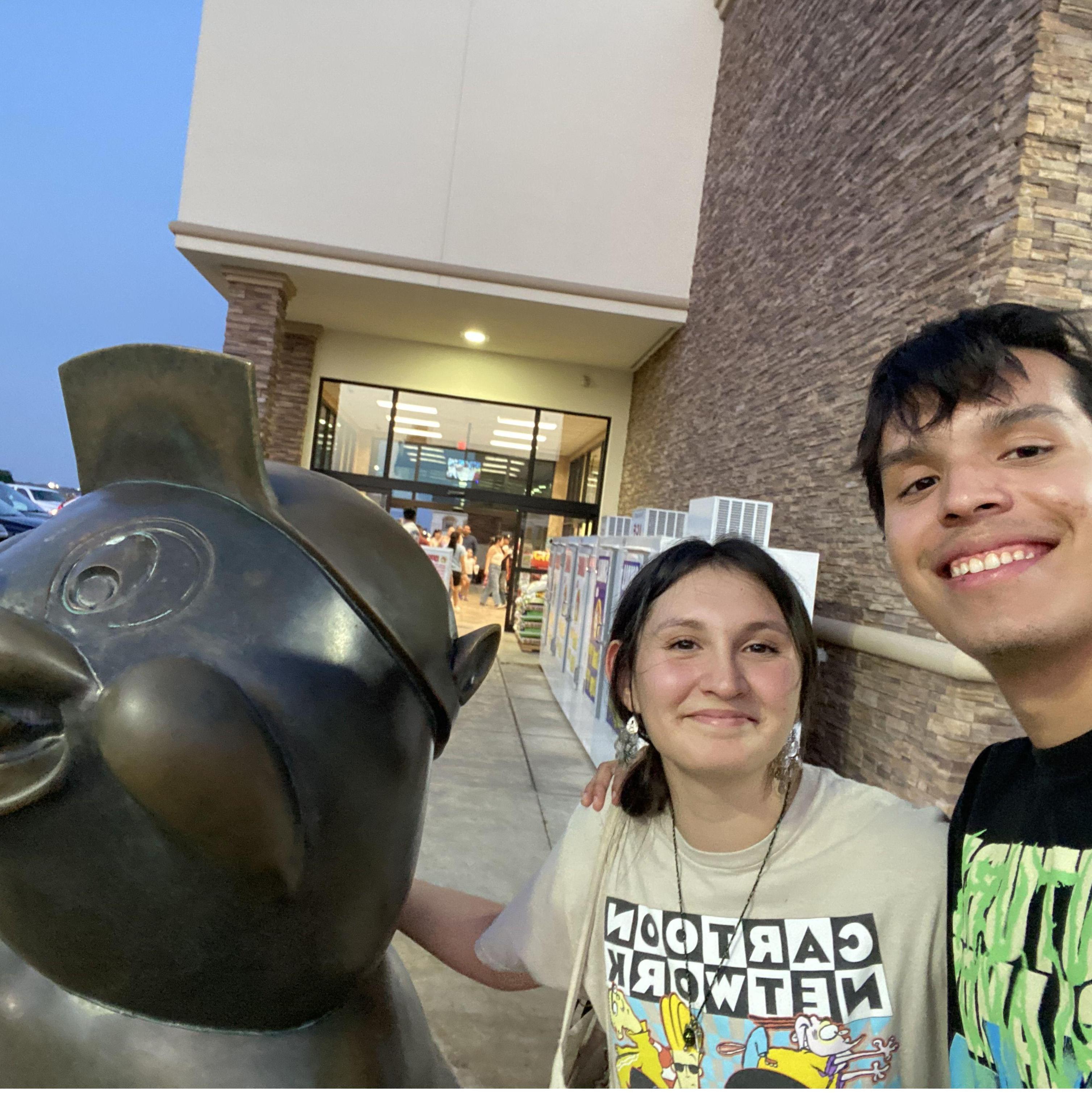 Our first picture.... ever! / 
¡Nuestra primera foto!