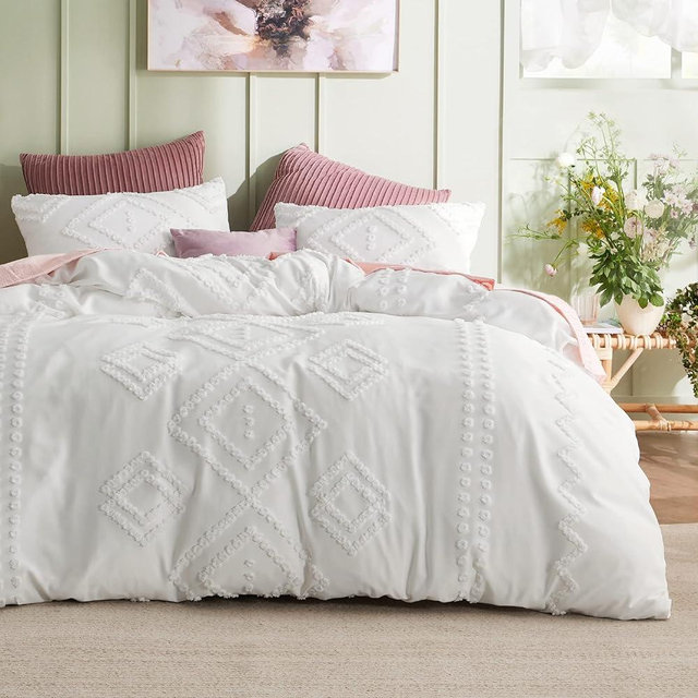Bedsure Duvet Cover King - King Duvet Cover, Boho Bedding King for All Seasons, 3 Pieces, Chic Geometric Tufted Duvet Cover (White, King, 104"x90")
