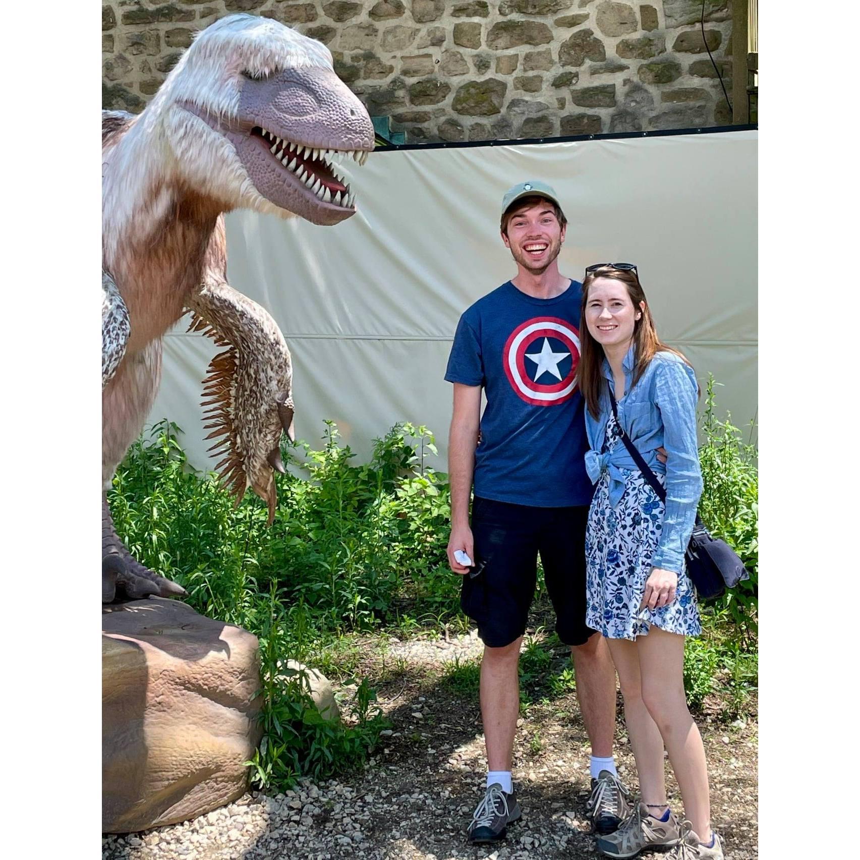 We like to visit zoos and museums! Especially when dinosaurs are involved...