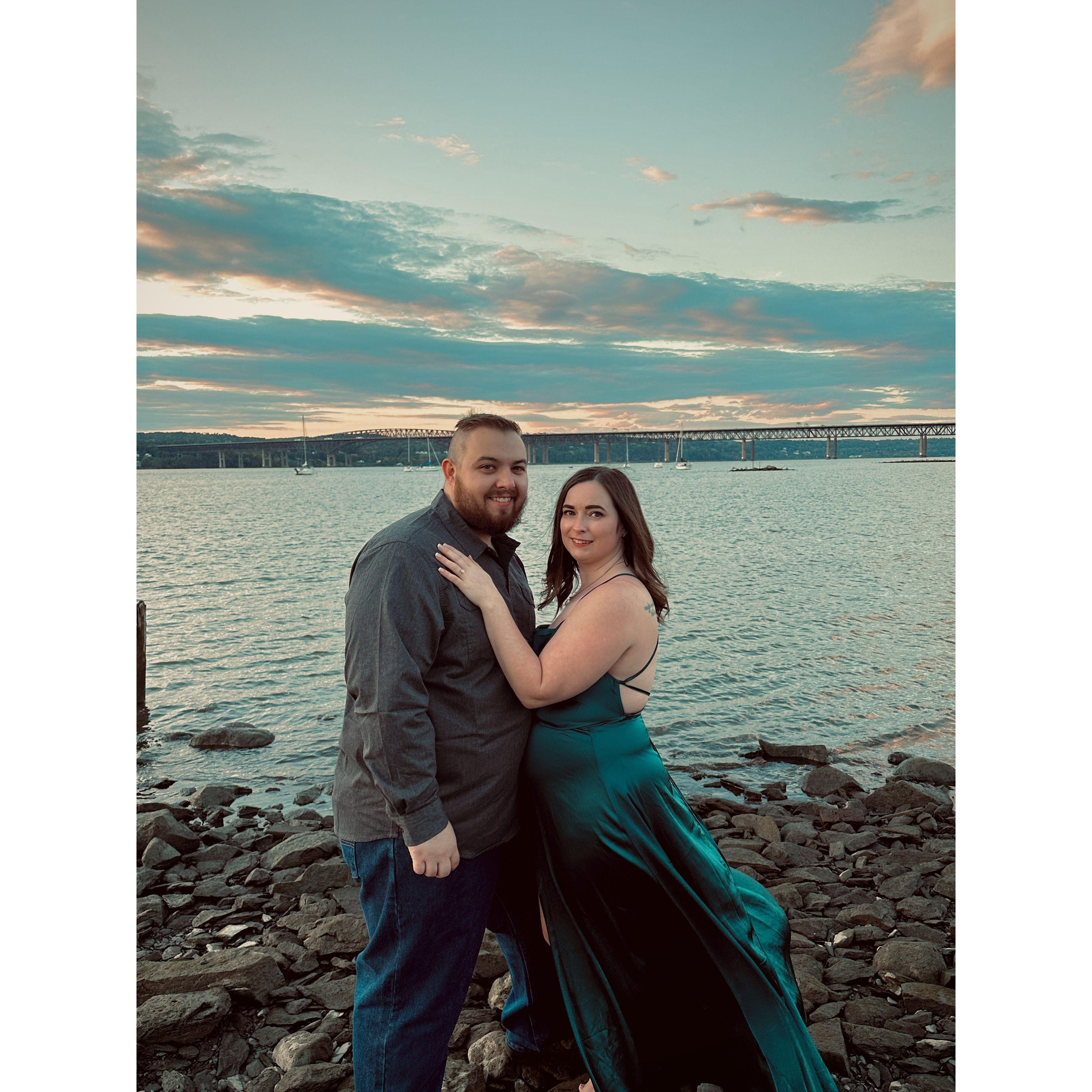 Engagement photos at the Beacon waterfront. Big thank you to Marcus who took these amazing photos.