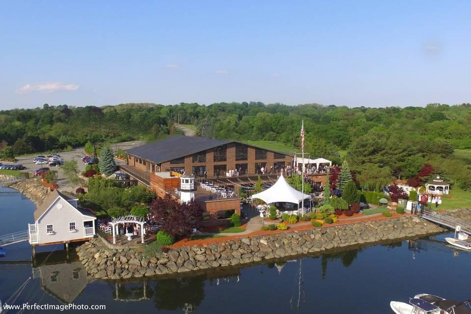 The Wedding Website of Johnna Mahoney and Christopher Auriemma