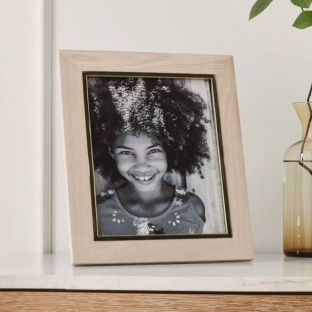Julieta Tabletop Frame, White, 8X10