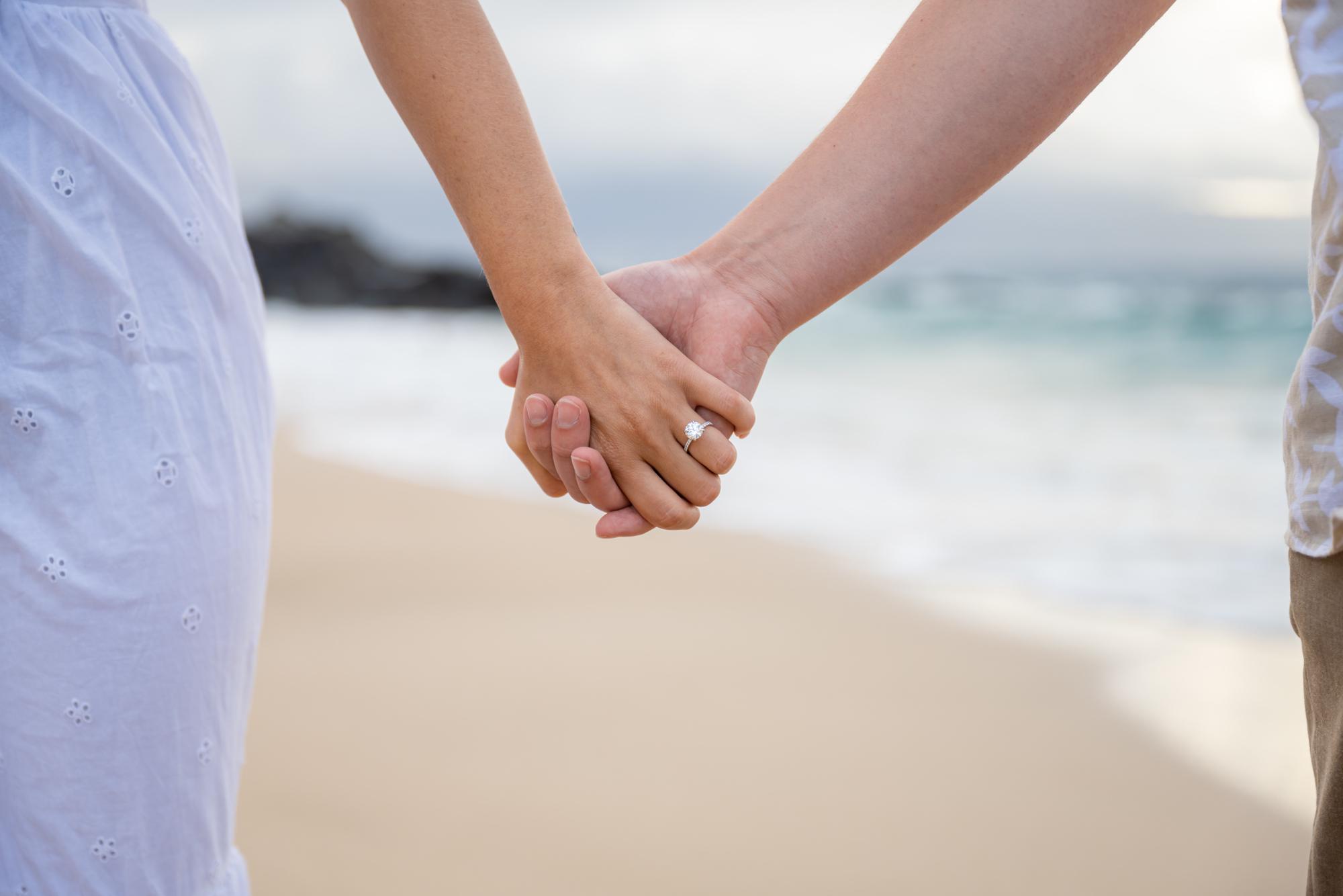 Engagement Photos: Maui, HI