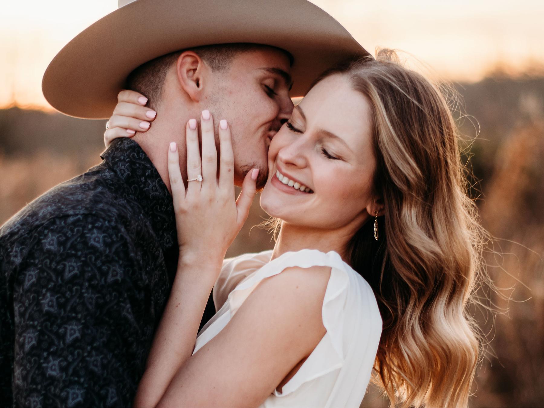 The Wedding Website of Gabrielle Pereira and Jansen Holloway