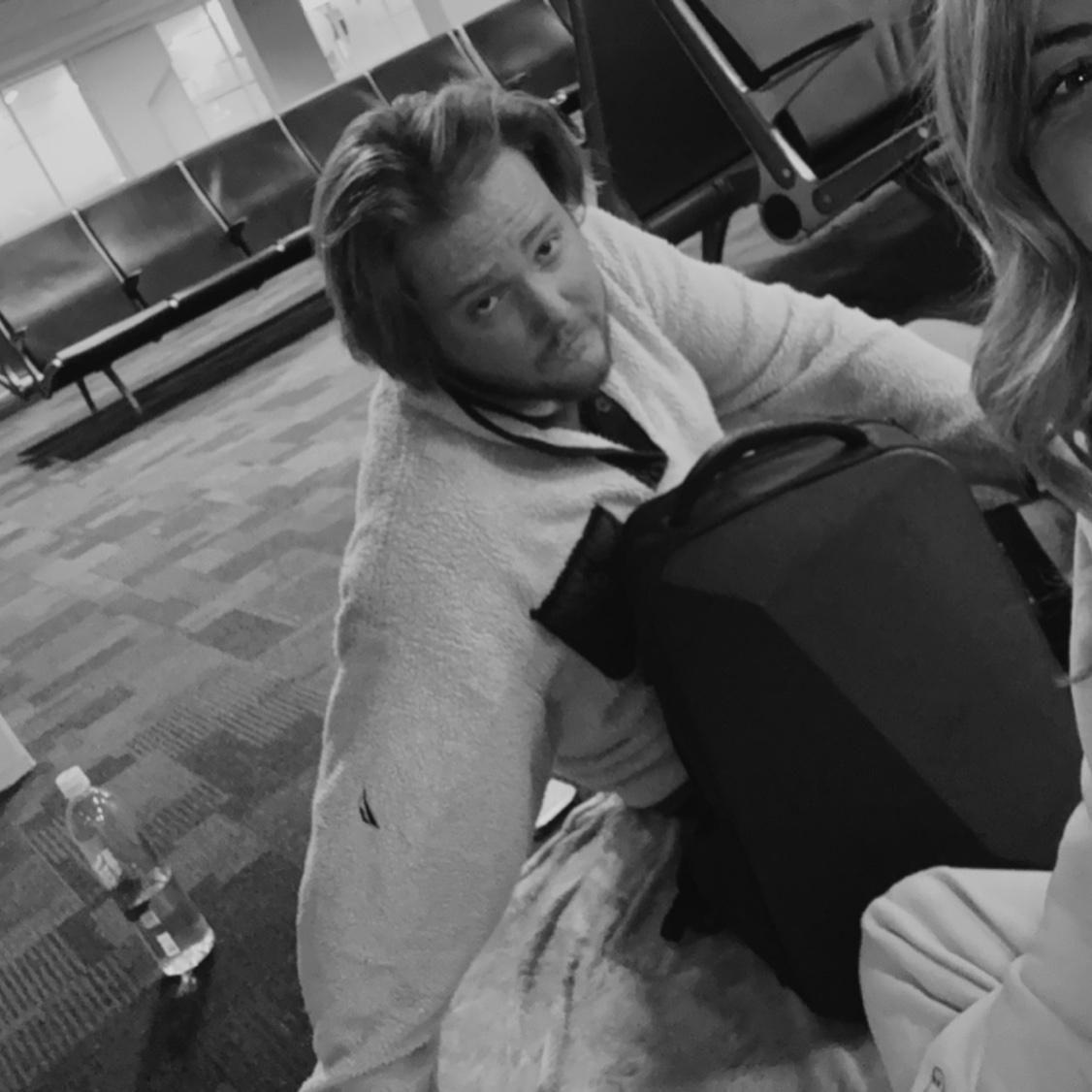 First time sleeping at the airport together, 10/10 do not reccomend.