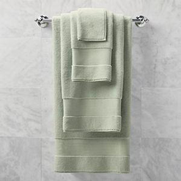 Bath Towel in Eucalyptus