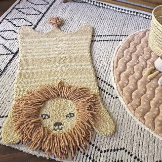 Kendi Lion Shape Rug