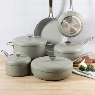 Kitchen Essentials Nonstick Potluck Porch 10-Piece Cookware Set