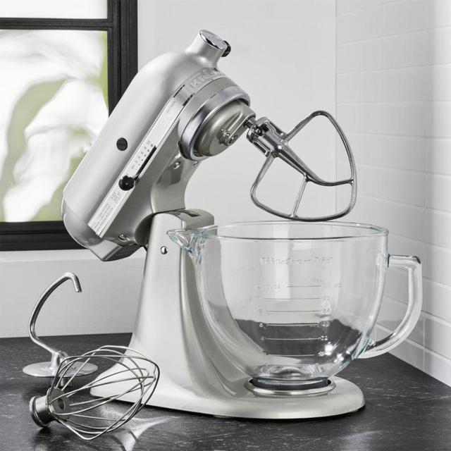 KitchenAid ® Artisan ® Design Series Sugar Pearl Silver Stand Mixer