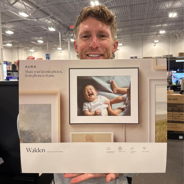 Aura Home - Walden 15" Digital WiFi Frame - Matted Ink