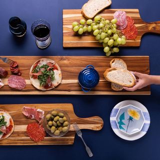 Specialty Table Plank Serving Board with Handle