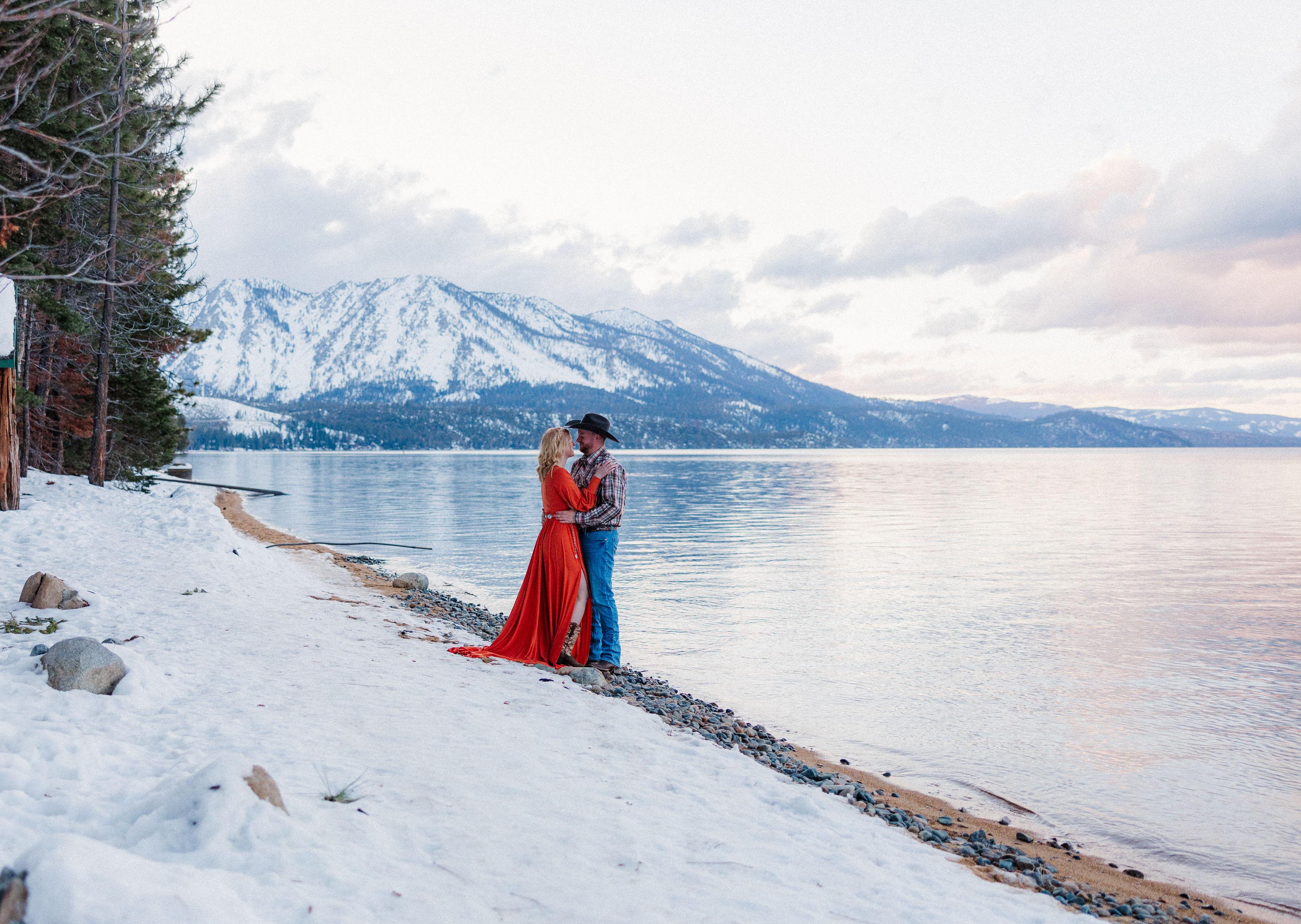 The Wedding Website of Davianna Morris and Dawson Fettic