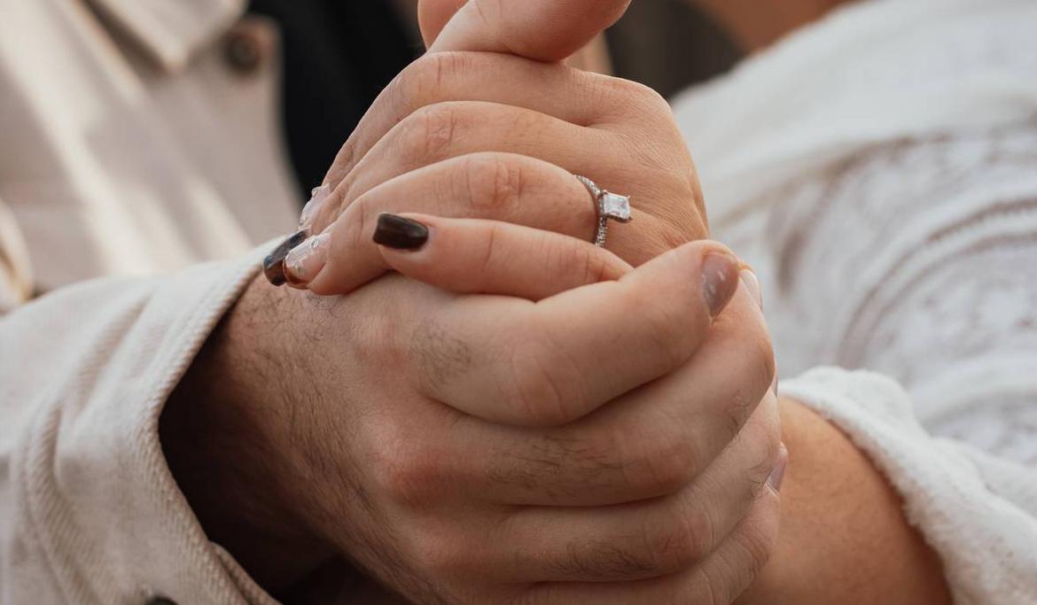 The Wedding Website of Eliana Hernandez and Tyler Stuhlsatz