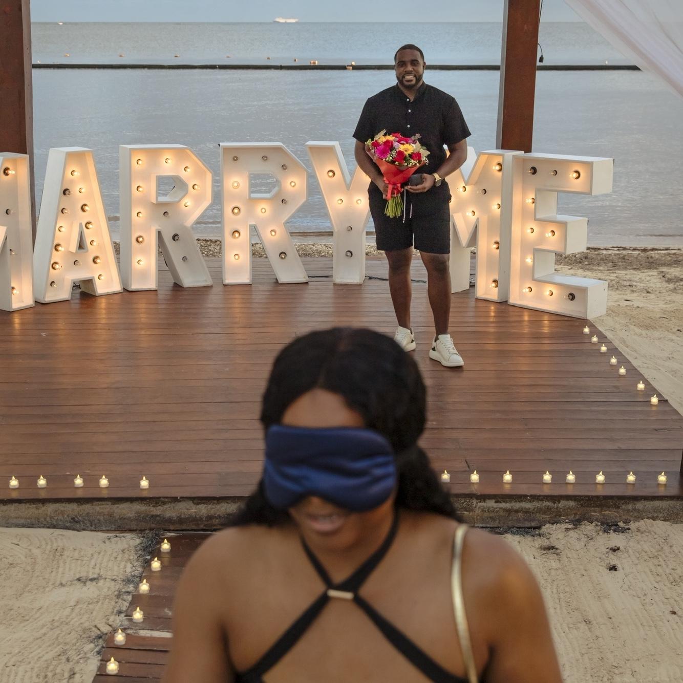 Surprise proposal in Cancun, Mexico, 2024.