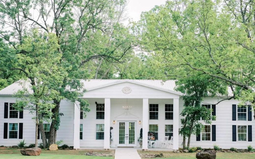 The Wedding Website of Mackenzie Prater and Dynel Bessaho