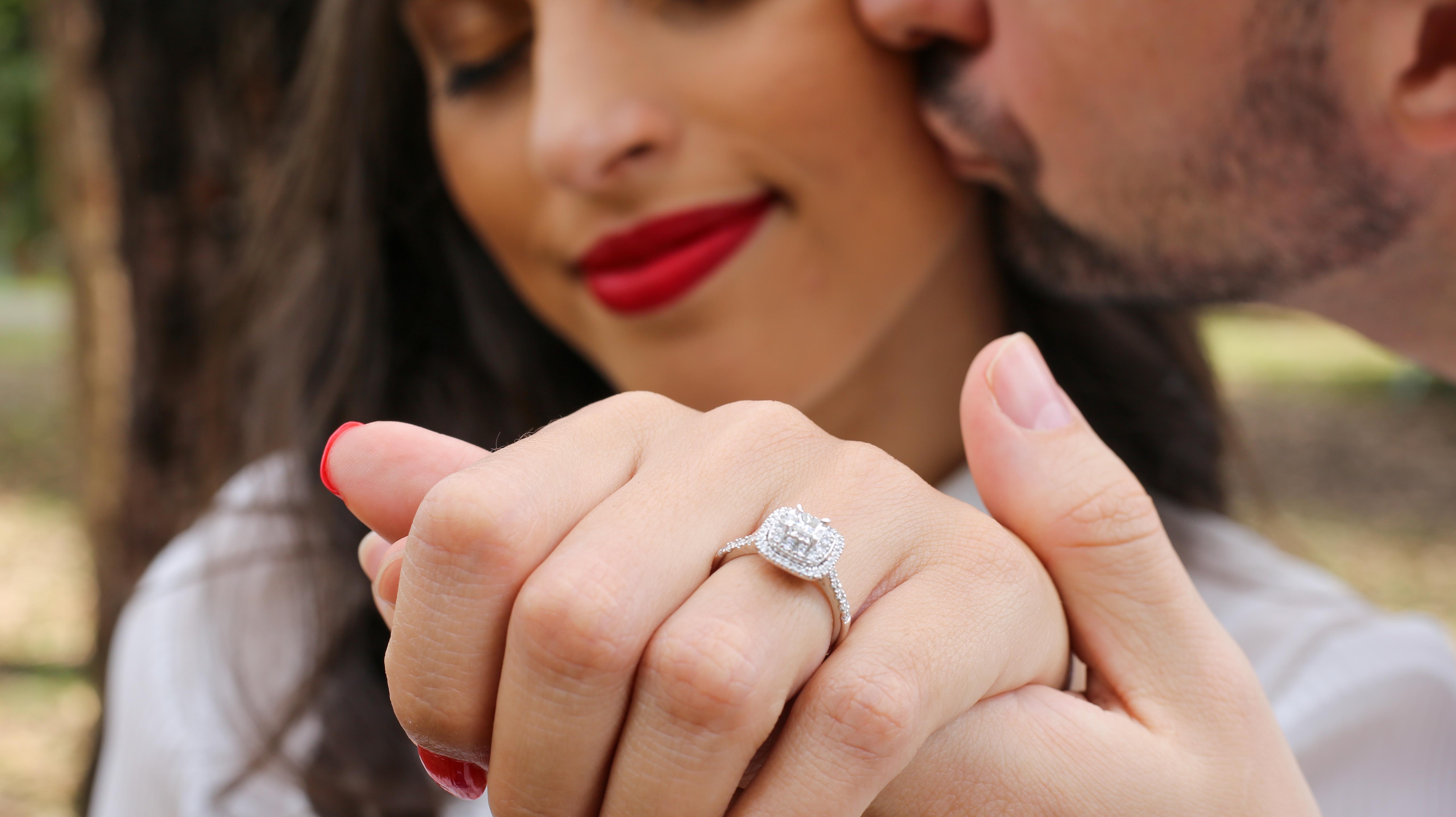 The Wedding Website of Aline Oliveira and Noah Johnston