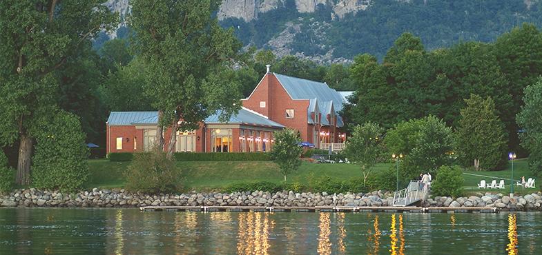 The Wedding Website of Maxime Paulhus Gosselin and Evelyne Massicotte