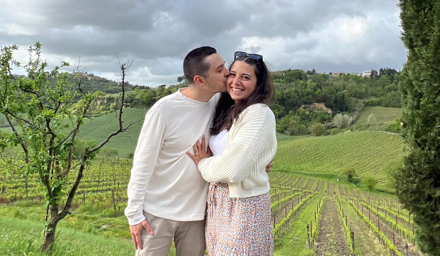 The Wedding Website of Jhenesis Martinez-Batiz and Christian Harper