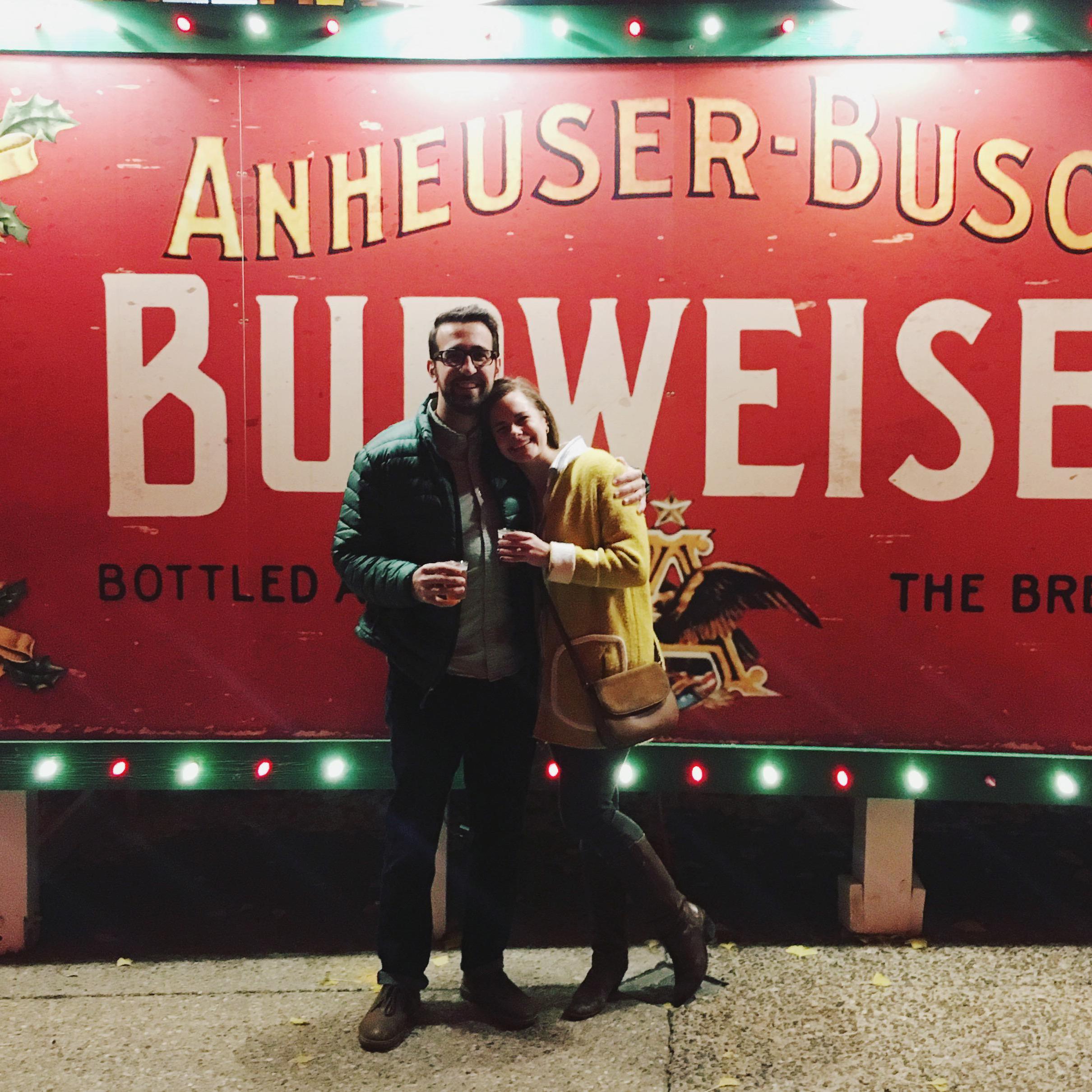cheers to holidays in the city
stl | november 2017