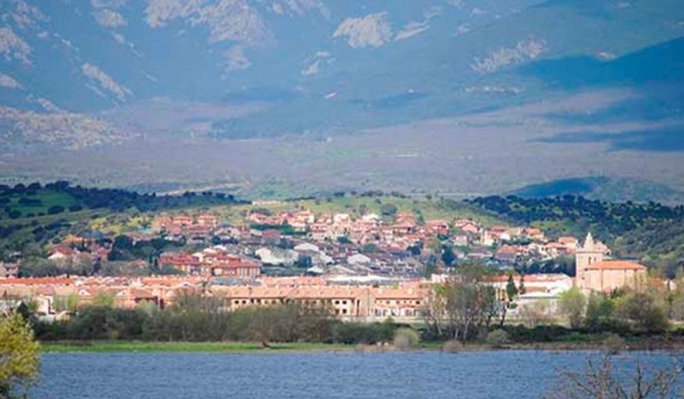 The Wedding Website of Liana Losa and Fredis Pineda