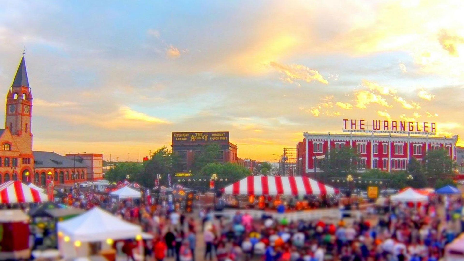 The Wedding Website of Andrew Ames and Leah Travis