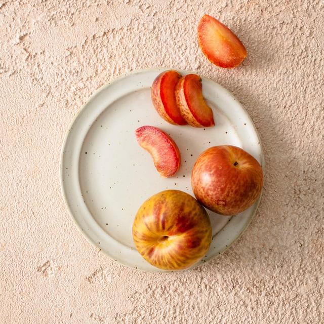 7.5 inch Snack Plate - Straw