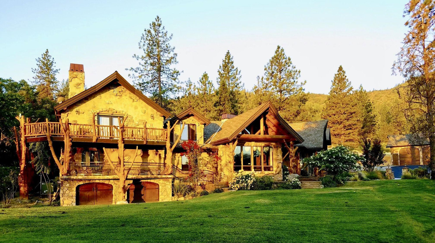 The Wedding Website of Cora Whalen and Kurtis Naylor