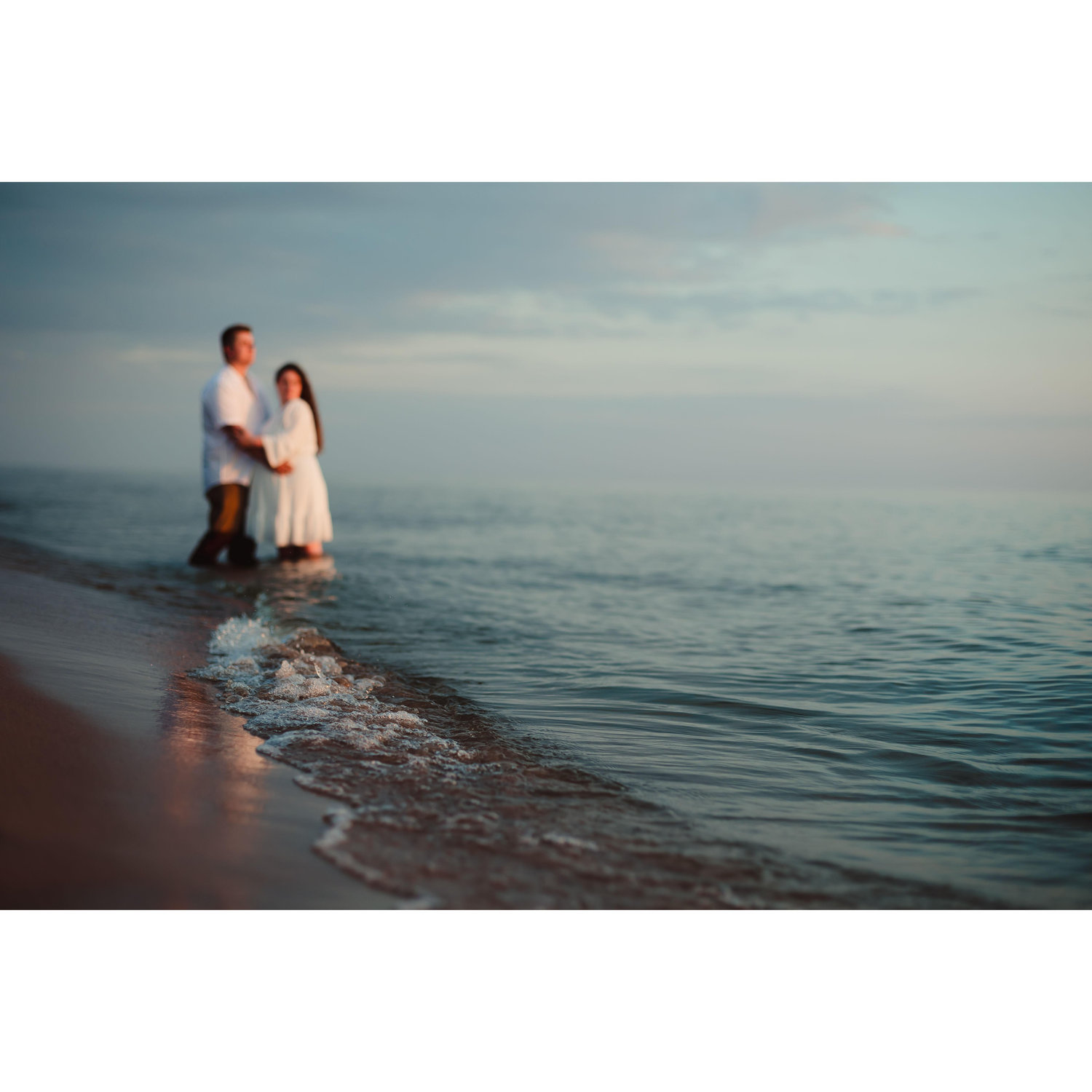 Engagement pictures by Lynzee Harrison Photography