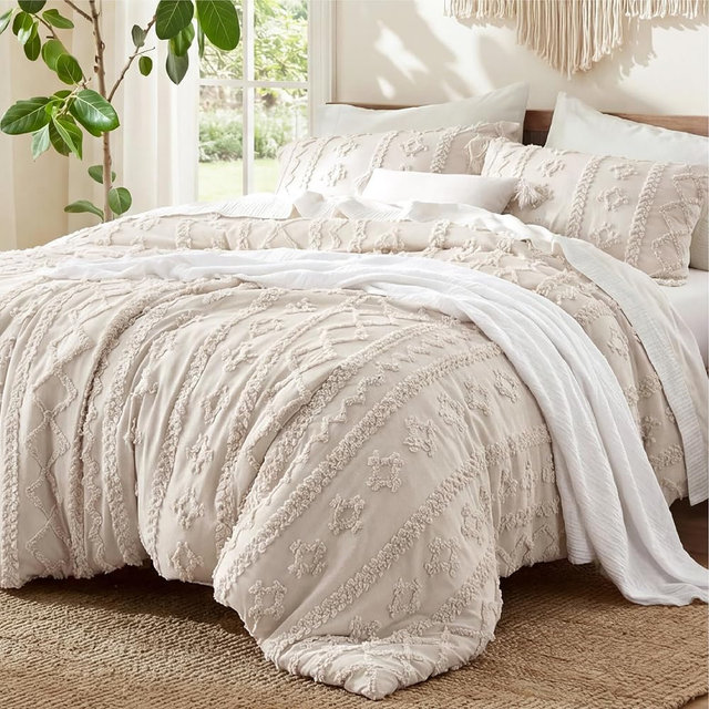 Bedsure Tufted Boho Comforter Set California King Size - Ivory Boho Bed Set, GentleSoft™ 3 Pieces Farmhouse-Style Embroidery Bedding, Gifts for Woman, Soft Jacquard Kids' Comforter for All Seasons