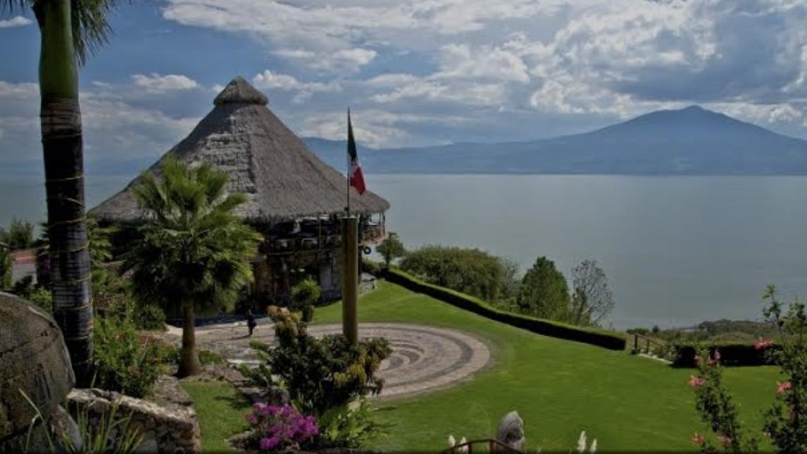 The Wedding Website of Esmeralda Mora and Brian Murillo Mendoza
