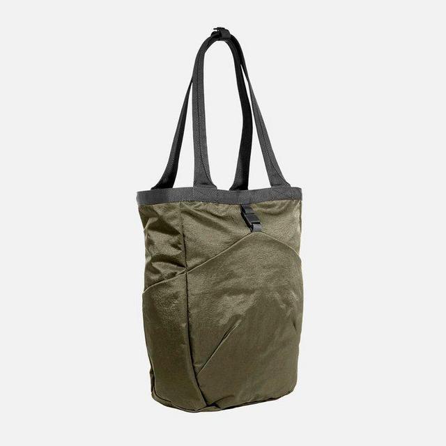 Aer's Go Tote 2 in Olive