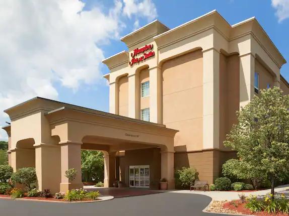 The Wedding Website of Ashlee King and Isidro Estrada
