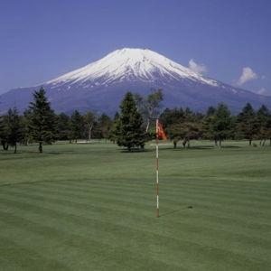 Round of Honeymoon Golf at Mt. Fuji
