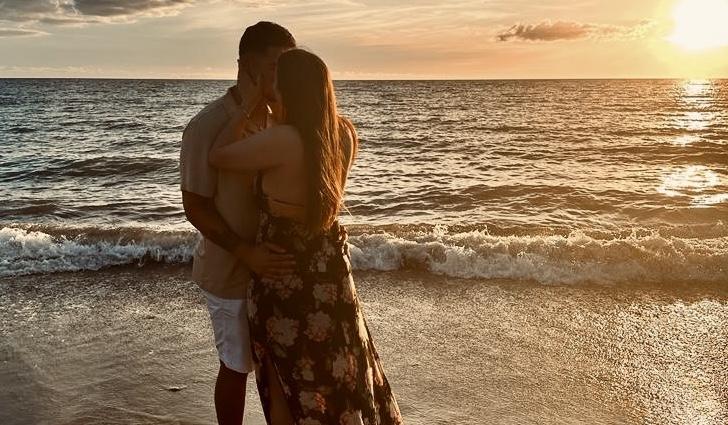 The Wedding Website of Morgan Currie and Miguel Ausua