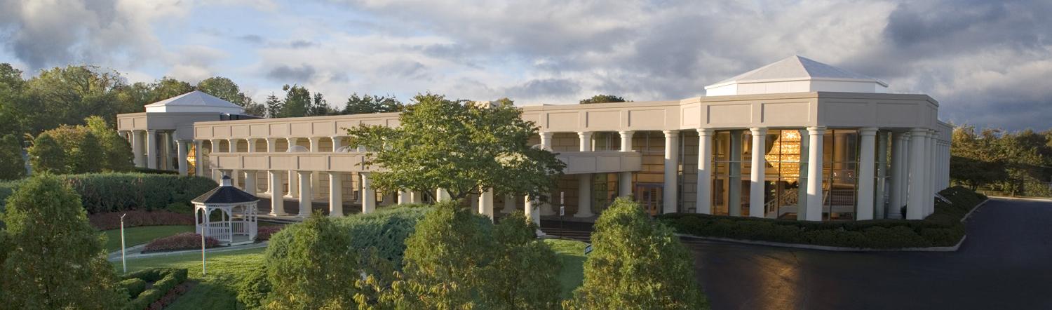 The Wedding Website of Stephanie Leticia Benavides and Sebastian Ramiro Ballesteros