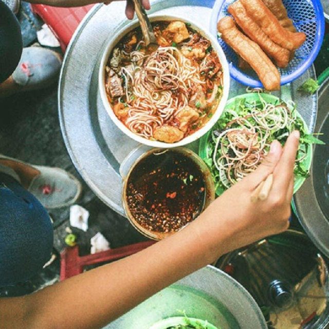Hanoi Walking Street Food