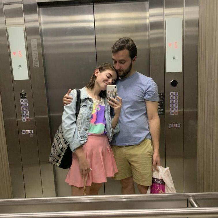 Nosotros en un elevador